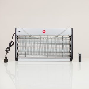 BT-40W insect killer with remote control and a chain for hanging it